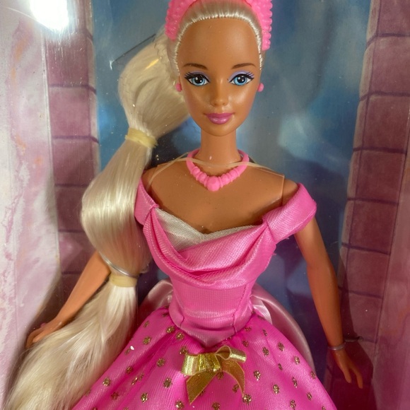 Rapunzel Barbie Doll 26757 Vintage Mattel 1999 Pink Dress Box Damage New - Picture 2 of 15